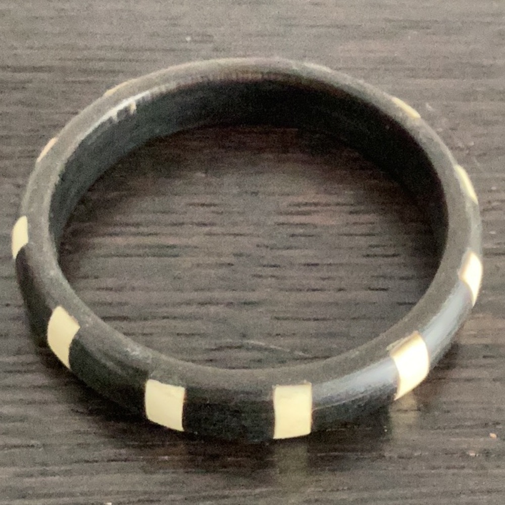Black and White Striped Bracelet